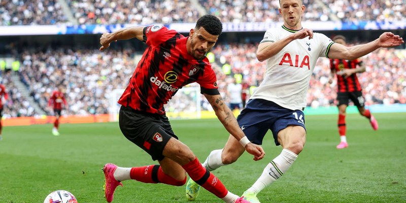 Vòng 14 Ngoại hạng Anh chứng kiến Solanke gặp lại đội bóng cũ là Bournemouth 